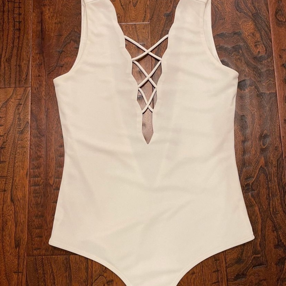 Dainty hooligan bodysuit